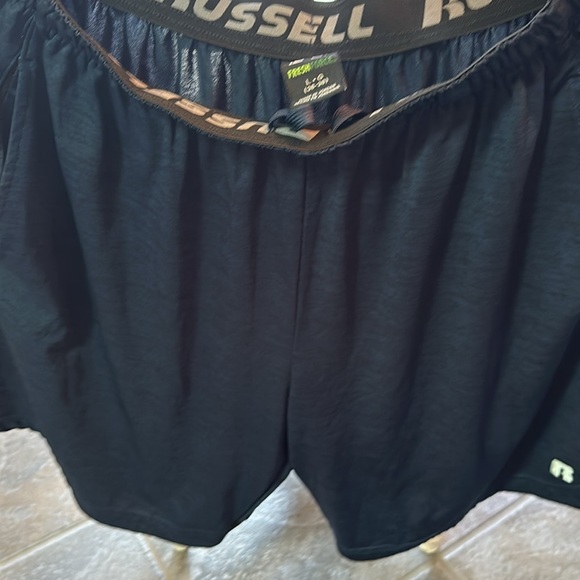 Russell Athletics shorts - Picture 4 of 8